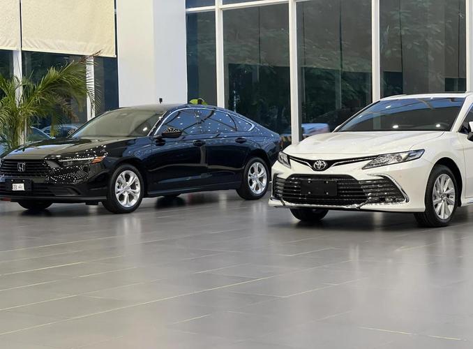 雅阁凯美瑞哪个值得购买 雅阁凯美瑞哪个质量好又省油