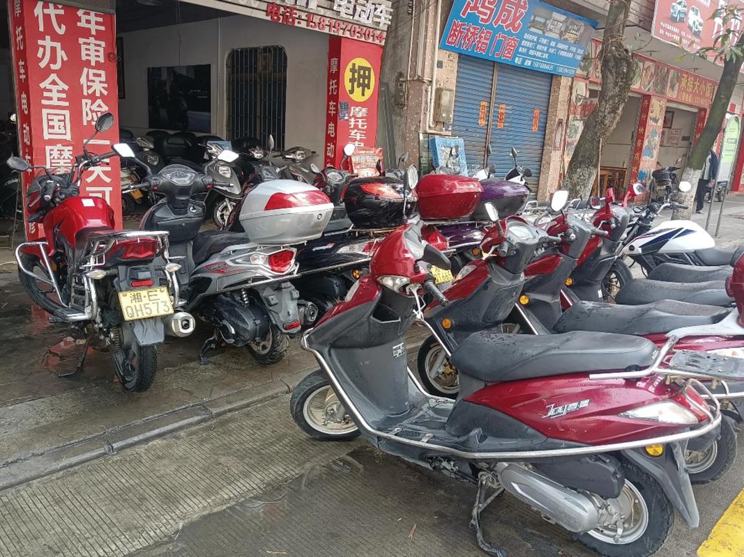 附近个人二手摩托车出售(附近二手摩托车车个人出售)