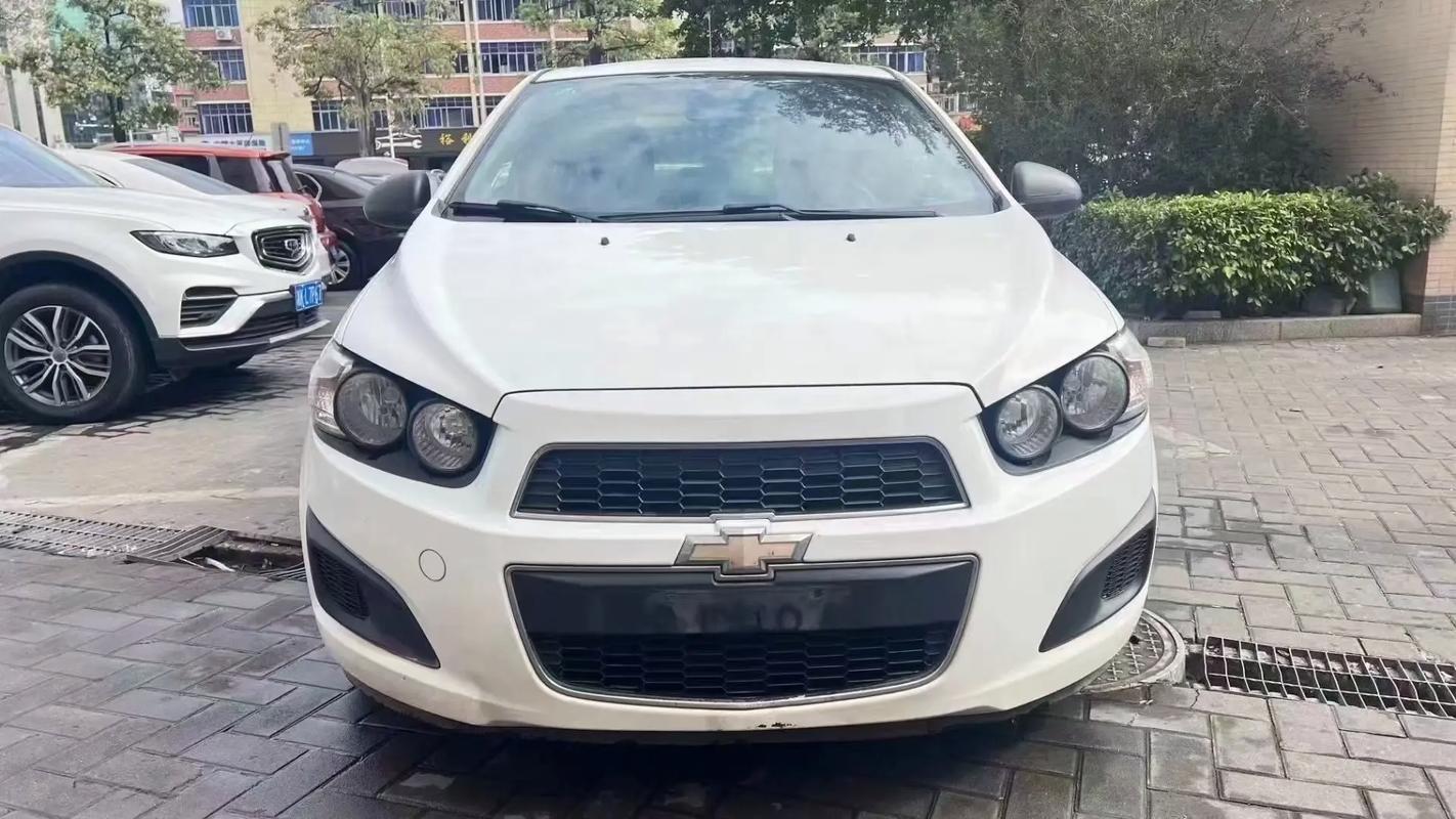 13年爱唯欧二手车能买吗(13年爱唯欧二手车能买吗多少钱)