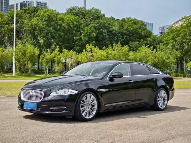 捷豹复古车型xj墨绿多少钱 捷豹墨绿色复古