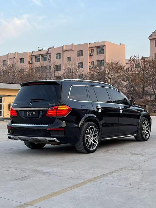 奔驰gl500越野车报价(奔驰gl500越野车什么价)