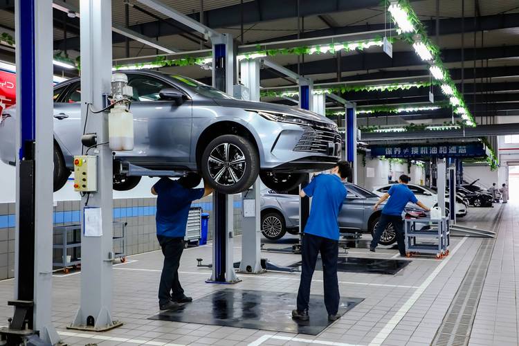 比亚迪4s店维修电话/比亚迪4s维修店地址