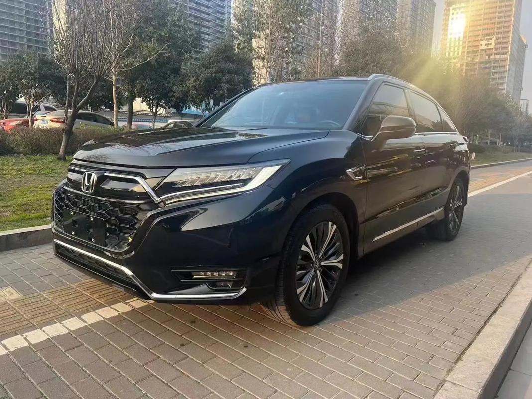 东风本田urv370尊贵版/东方本田urv370尊贵版