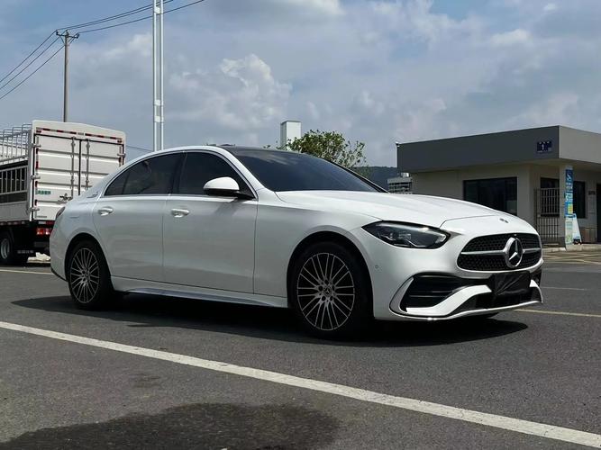 奔驰c级怎么样值得买吗 奔驰c级值不值