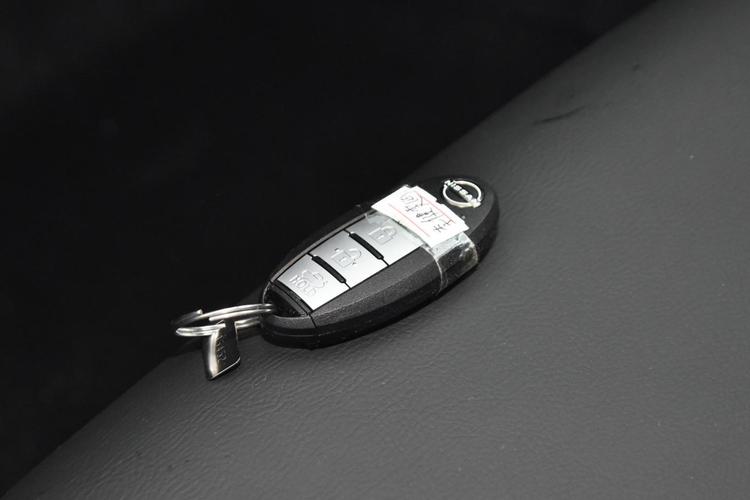 尼桑轩逸车,尼桑轩逸车钥匙