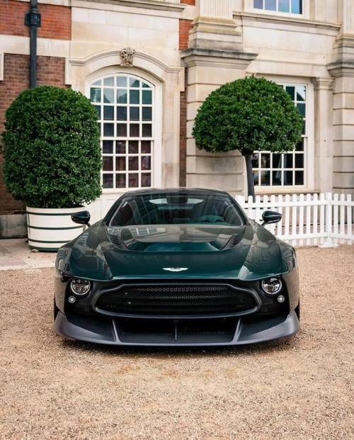 阿斯顿马丁victor 阿斯顿马丁one77