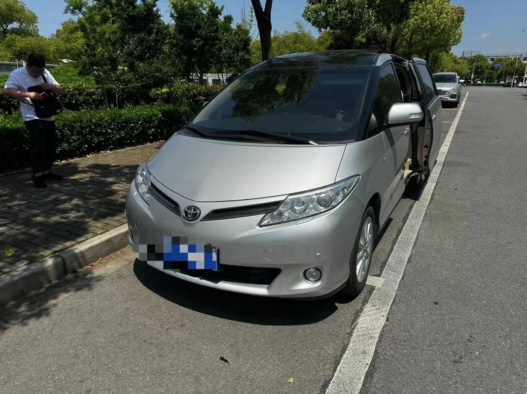 大霸王丰田普瑞维亚,大霸王丰田普瑞维亚油耗24