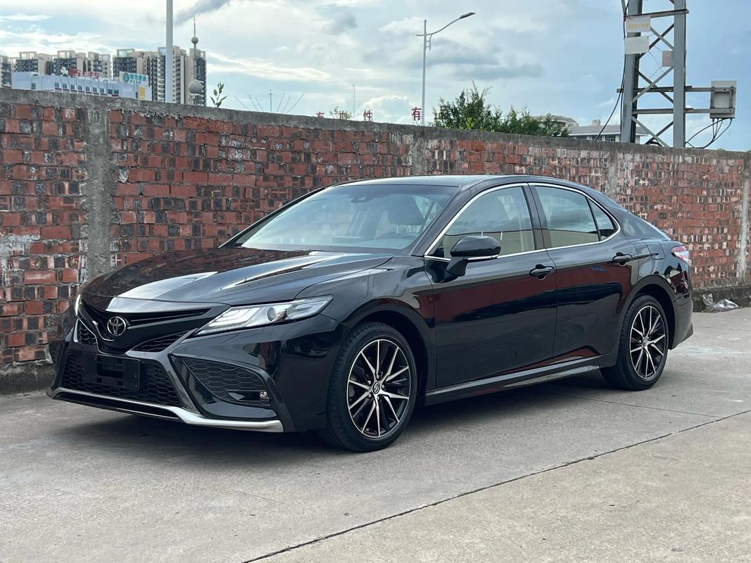 最新丰田凯美瑞报价及图片,丰田凯美瑞2021年最新报价