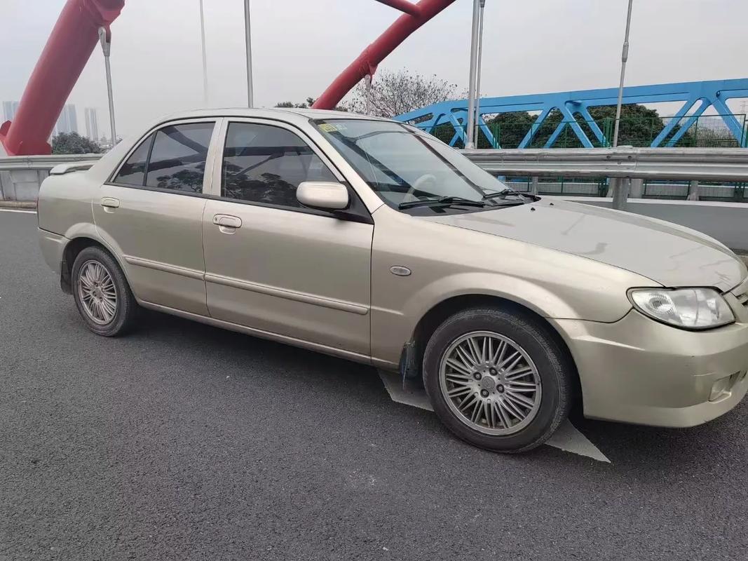 海南马自达323老款(海南马自达32316)